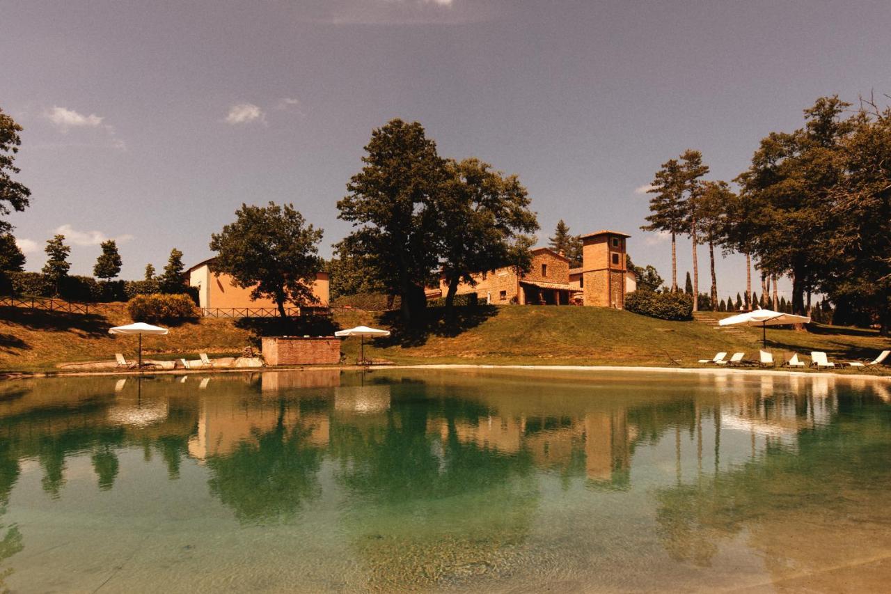 Апарт отель Casale San Galgano Кьюздино Экстерьер фото